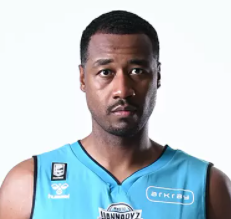 https://img.yangfang-china.com/img/basketball/player/170671b07601a07e1f0400d81718fd62.png